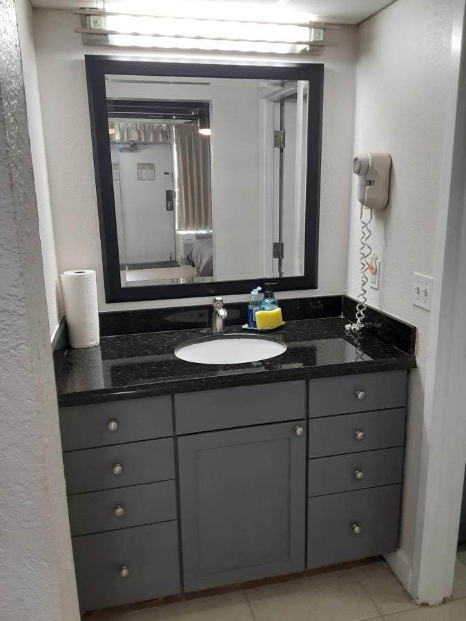 Apartment Sunsetview Studio116 Steps Away Pool Wifi *